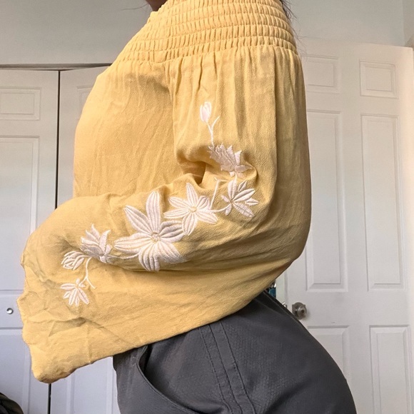 LA Hearts off the shoulder top in yellow - Picture 4 of 7